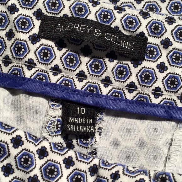 Audrey & Celine dressy Capri pants blue geometric design size 10 - Picture 4 of 5